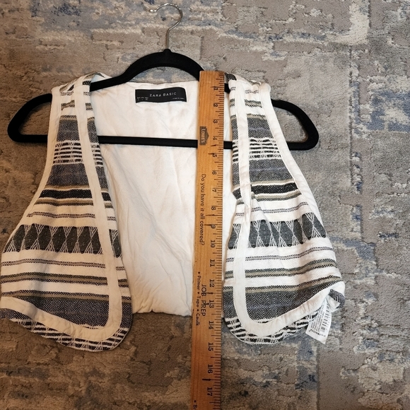 Zara cropped vest - Picture 11 of 12